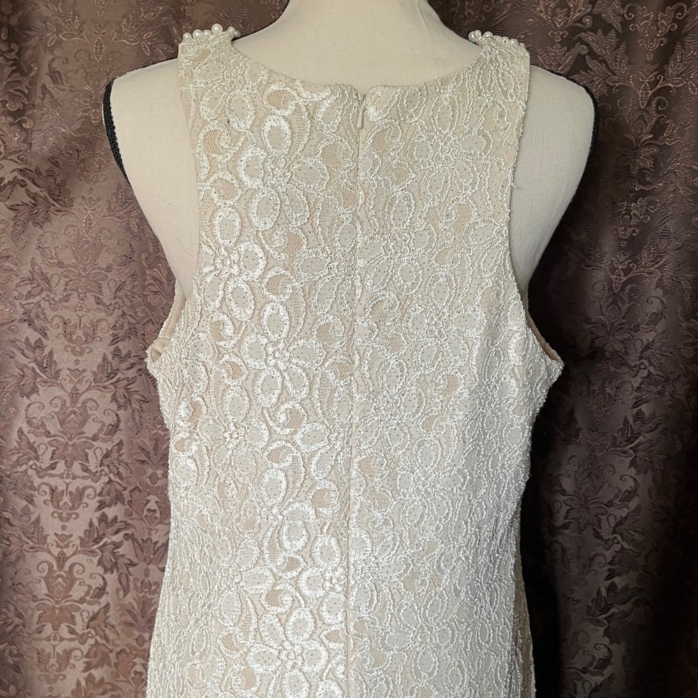 Cachet Dress For Homecoming, Bride, Prom, Lace & Pearl Beading Worn Once Size 16 - Picture 11 of 16